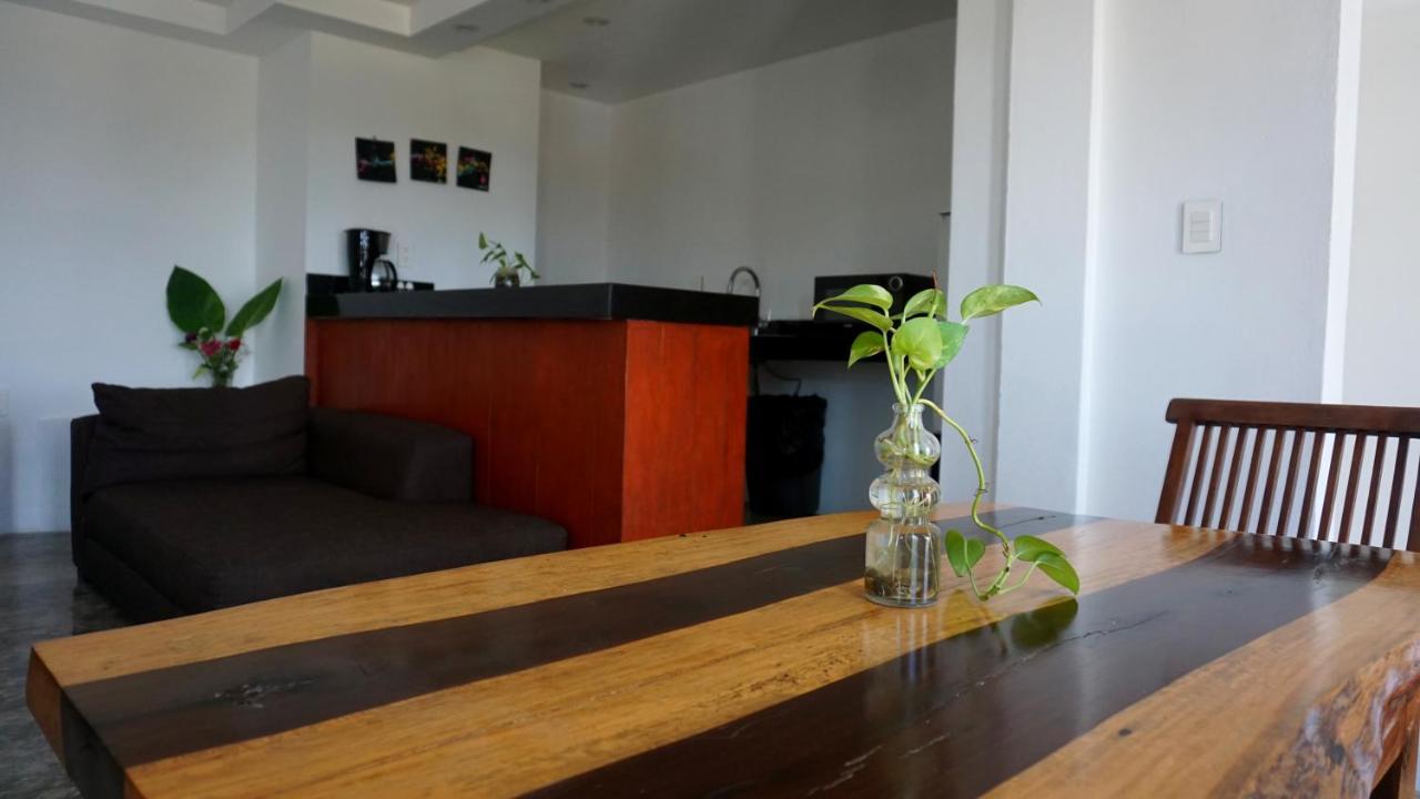 Casa Ticul Hotel Boutique - 5Th Ave (Adults Only) Playa del Carmen Exterior photo A modern open plan kitchen