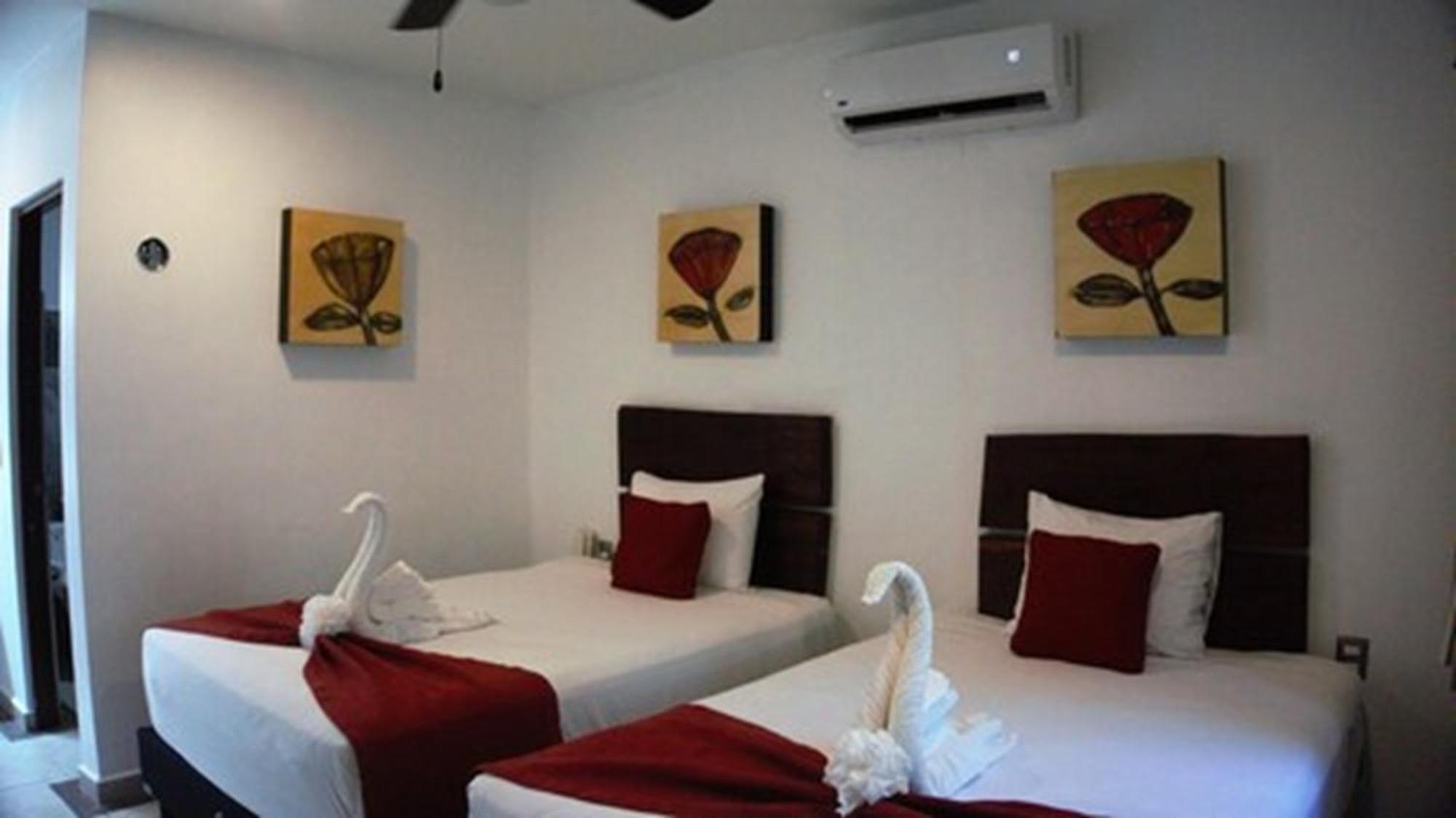 Casa Ticul Hotel Boutique - 5Th Ave (Adults Only) Playa del Carmen Exterior photo A room at the hotel