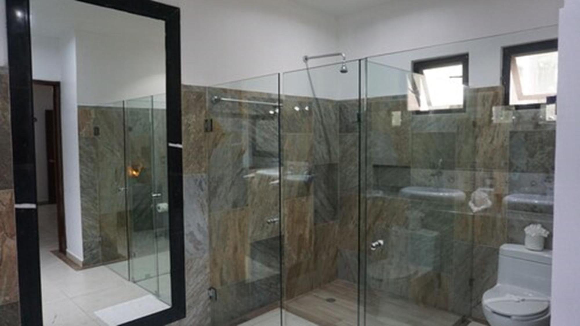 Casa Ticul Hotel Boutique - 5Th Ave (Adults Only) Playa del Carmen Exterior photo A shower enclosure